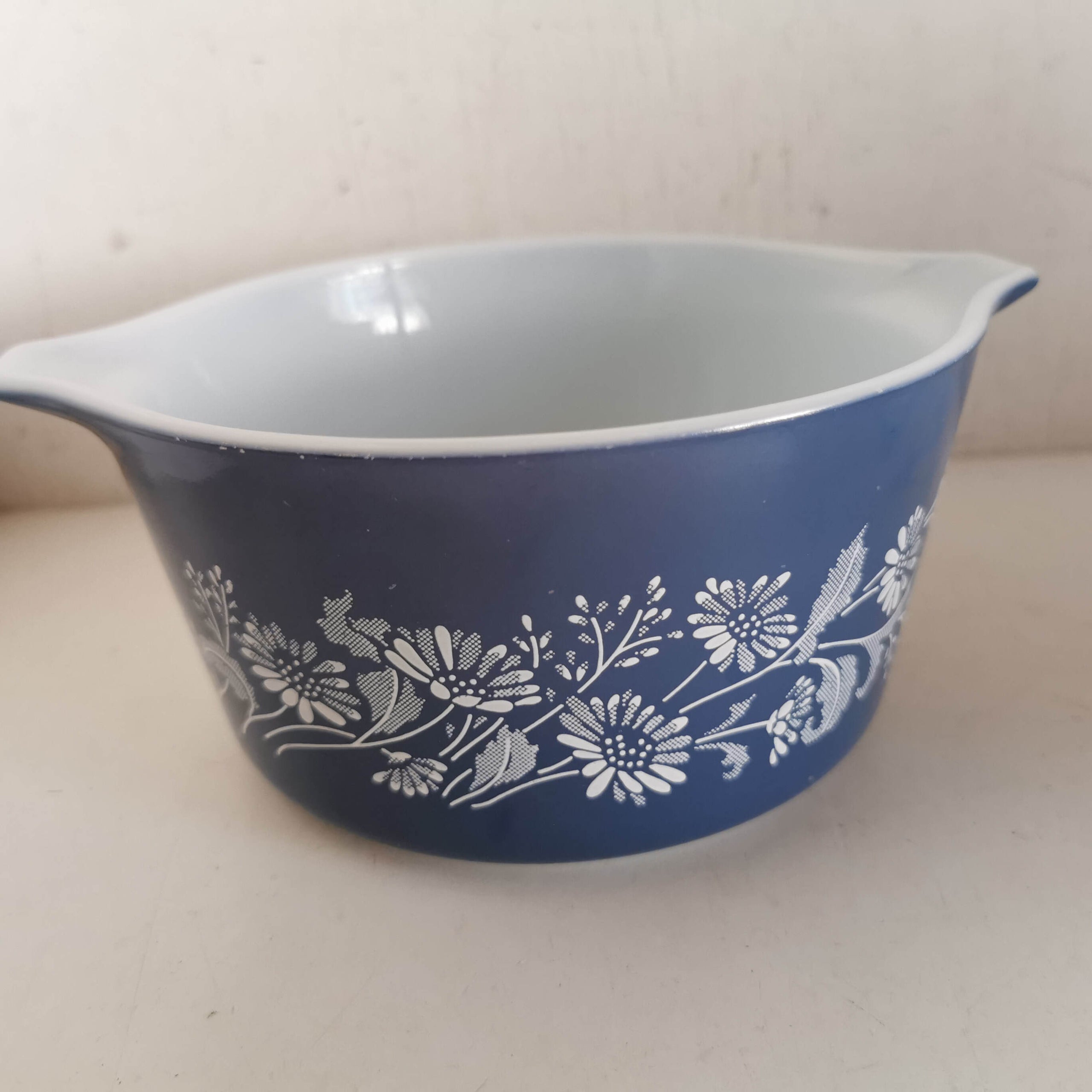 Vintage blue pyrex mixing bowls on sale